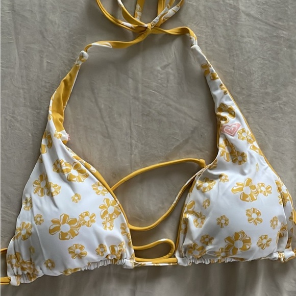 Reversible Roxy Bikini Top 👙 - Picture 3 of 4